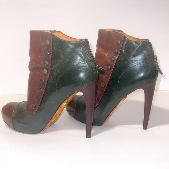 L. A. M. B. high heel ankle boots Size 8M In Excellent Condition - Picture 5 of 12